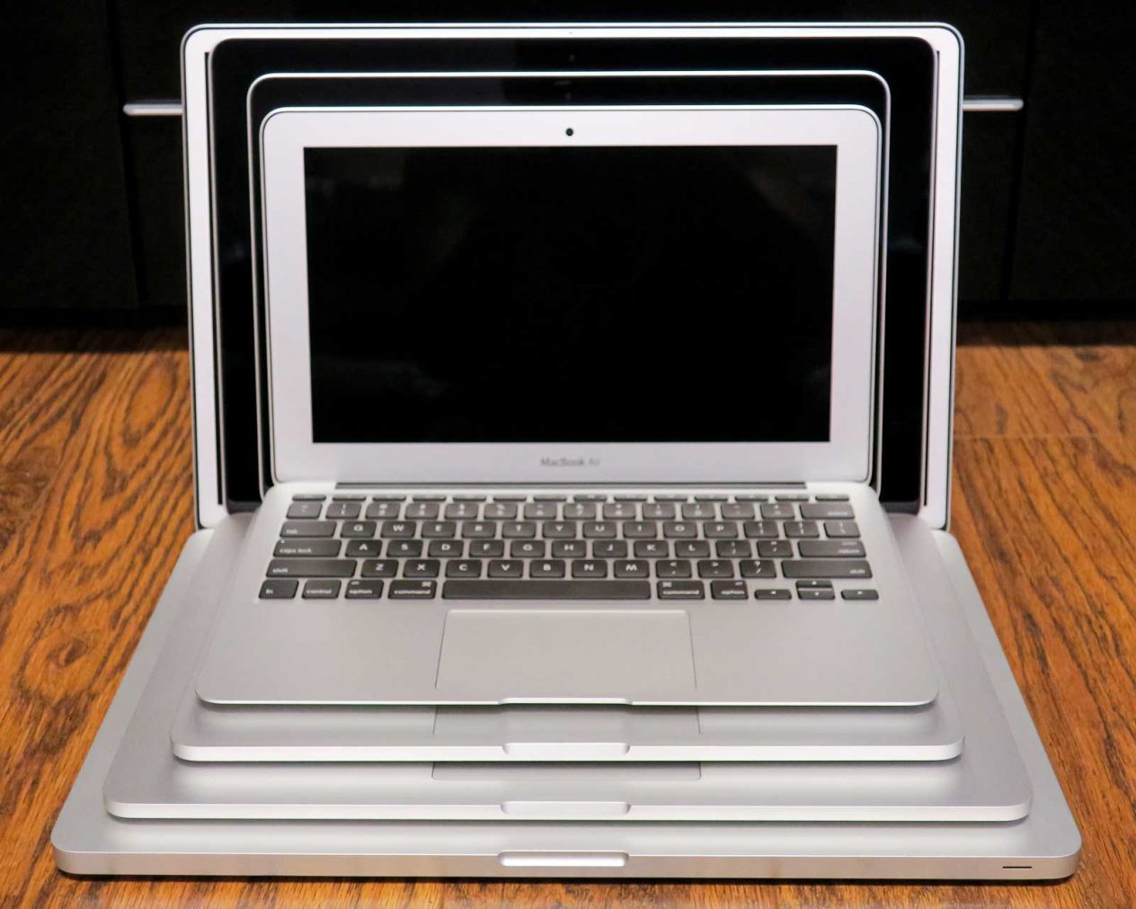 what is the best apple laptop for college students